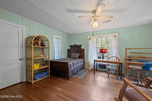 1504 Lucerne Way, New Bern, NC 28560