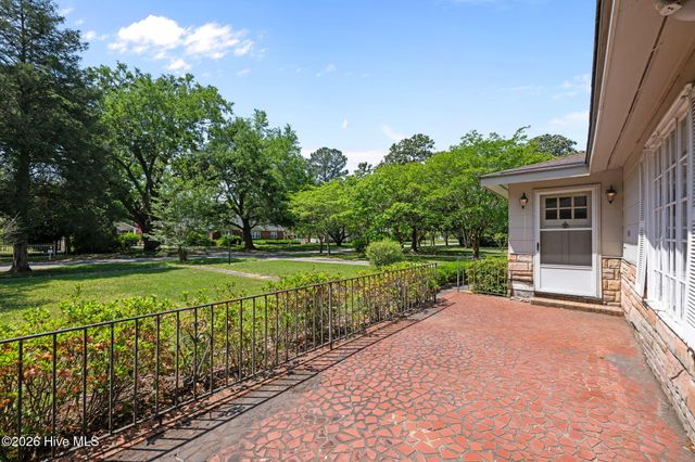 1504 Lucerne Way, New Bern, NC 28560