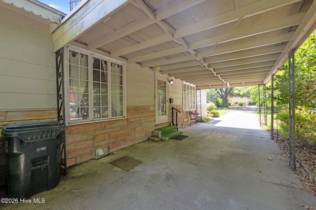 1504 Lucerne Way, New Bern, NC 28560