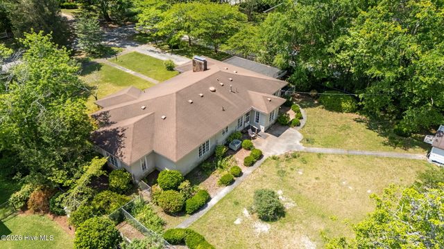 1504 Lucerne Way, New Bern, NC 28560