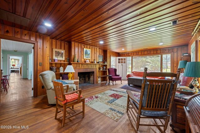 1504 Lucerne Way, New Bern, NC 28560