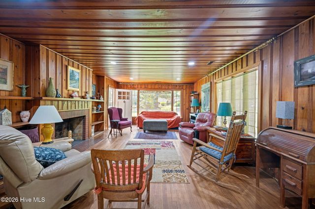 1504 Lucerne Way, New Bern, NC 28560