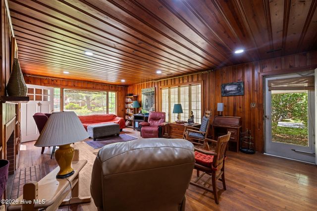 1504 Lucerne Way, New Bern, NC 28560