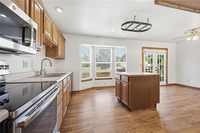 19610 Rosewood Drive, Stilwell, KS 66085