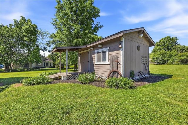 19610 Rosewood Drive, Stilwell, KS 66085