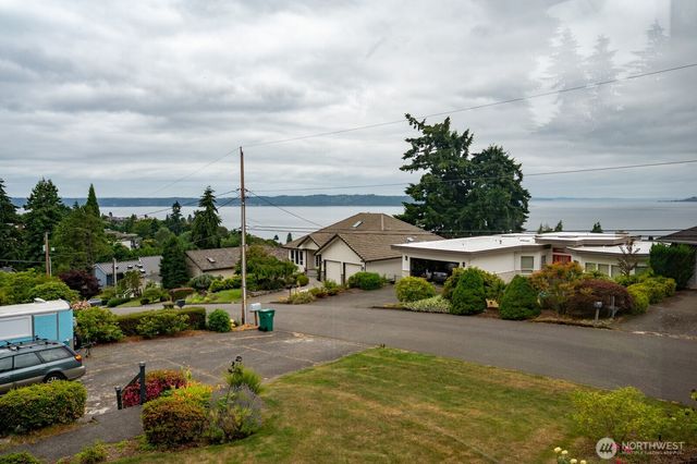 143 S 297th Place, Federal Way, WA 98003
