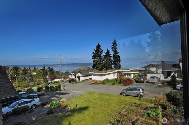 143 S 297th Place, Federal Way, WA 98003