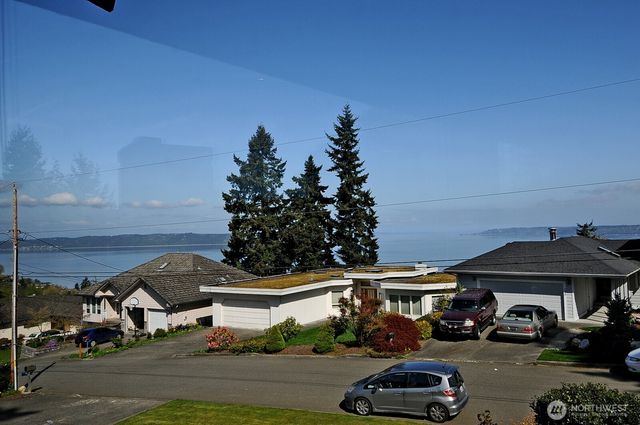 143 S 297th Place, Federal Way, WA 98003