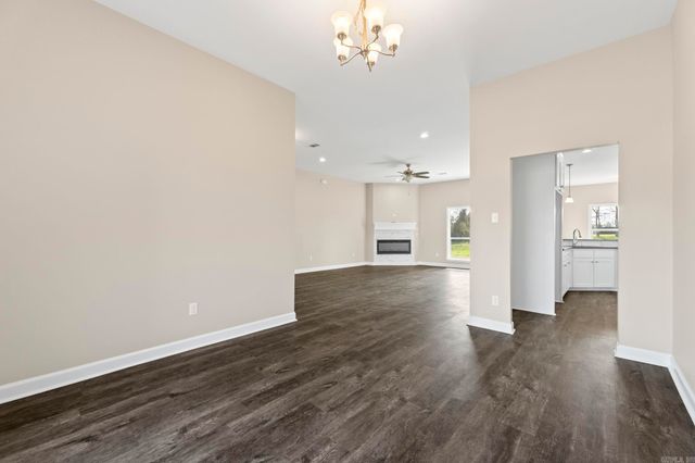 18 River Cliff Drive, Mayflower, AR 72106