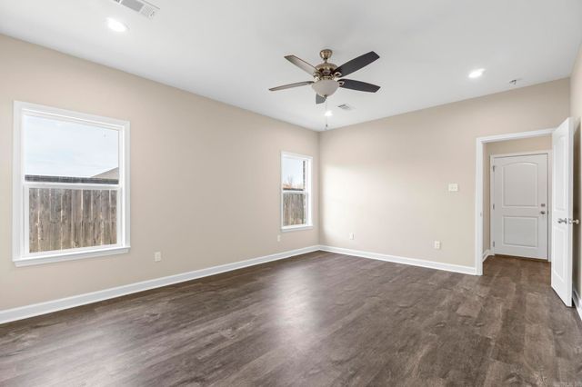 18 River Cliff Drive, Mayflower, AR 72106