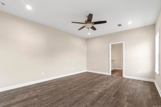 18 River Cliff Drive, Mayflower, AR 72106