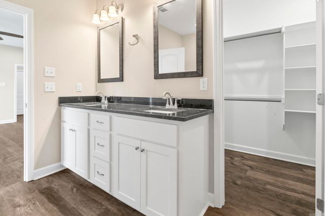 18 River Cliff Drive, Mayflower, AR 72106