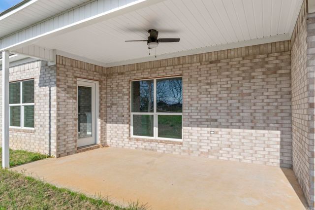 18 River Cliff Drive, Mayflower, AR 72106