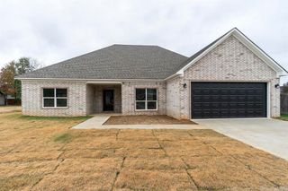 18 River Cliff Drive, Mayflower, AR 72106