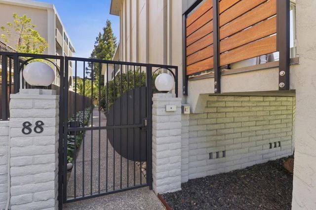 88 Claremont Avenue 8, Redwood City, CA 94062
