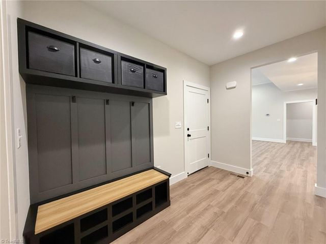 2129 Morning Star Lane, Winston-salem, NC 27107
