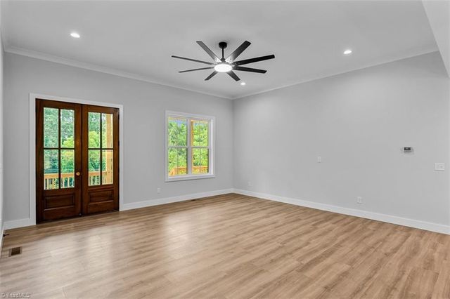 2129 Morning Star Lane, Winston-salem, NC 27107