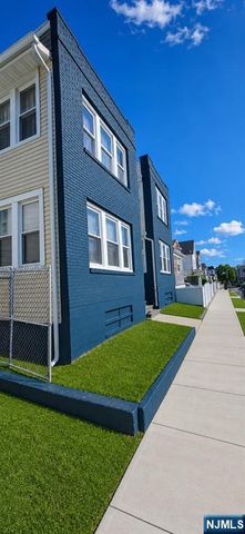 16-18 Boylan Street, Newark, NJ 07106