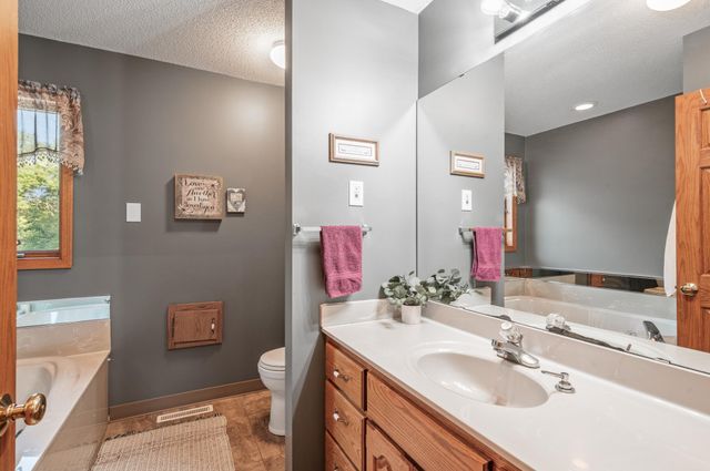 9955 Hall Avenue NE, Monticello, MN 55362