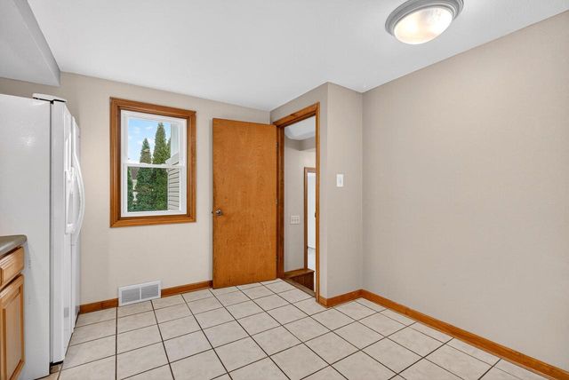 879 MARQUETTE STREET, Menasha, WI 54952