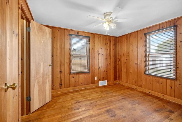 879 MARQUETTE STREET, Menasha, WI 54952