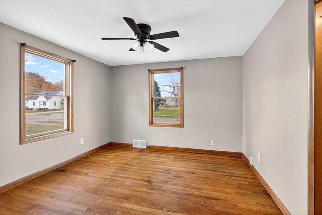 879 MARQUETTE STREET, Menasha, WI 54952