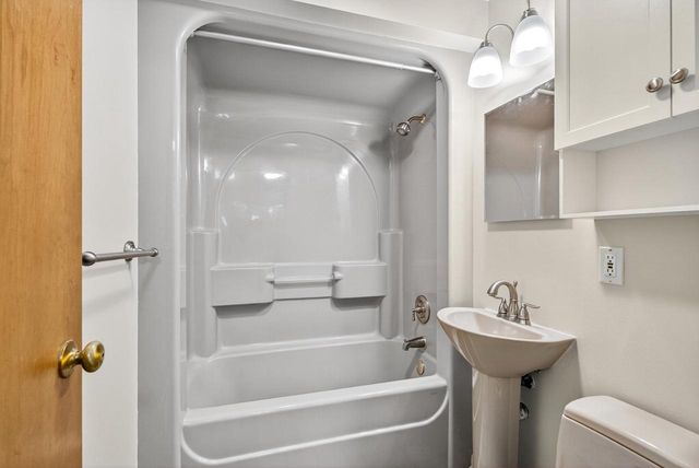 879 MARQUETTE STREET, Menasha, WI 54952