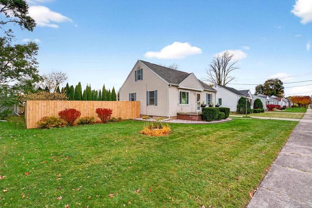 879 MARQUETTE STREET, Menasha, WI 54952