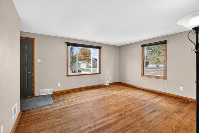 879 MARQUETTE STREET, Menasha, WI 54952