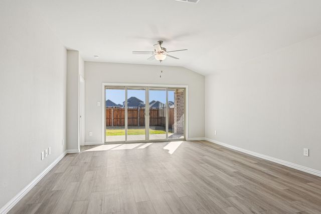 5911 Broadacre Drive, Princeton, TX 75071