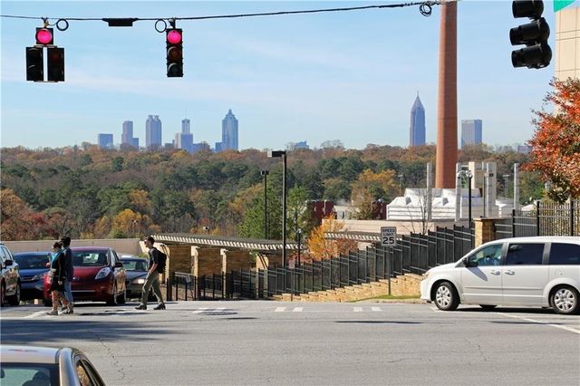 813 Clifton Heights Lane NE, Atlanta, GA 30329