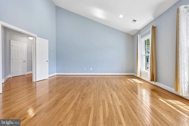 3519 KATRINA CT, Triangle, VA 22172
