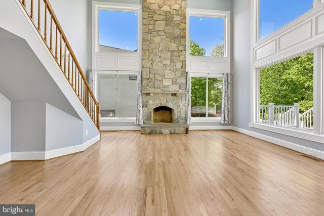 3519 KATRINA CT, Triangle, VA 22172