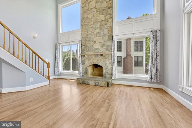3519 KATRINA CT, Triangle, VA 22172