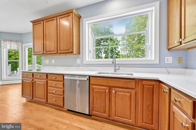 3519 KATRINA CT, Triangle, VA 22172