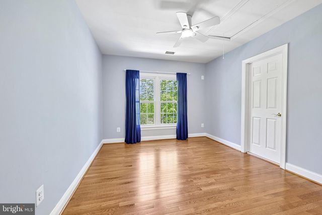 3519 KATRINA CT, Triangle, VA 22172