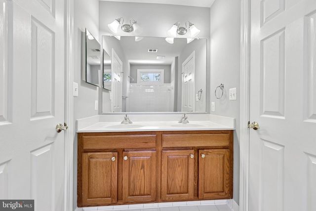 3519 KATRINA CT, Triangle, VA 22172