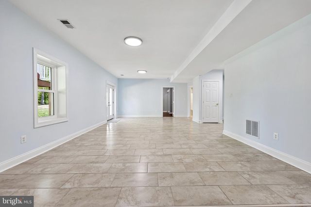 3519 KATRINA CT, Triangle, VA 22172