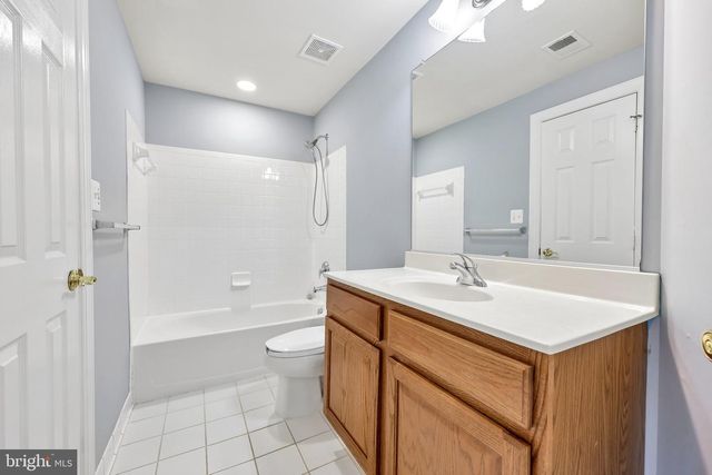 3519 KATRINA CT, Triangle, VA 22172