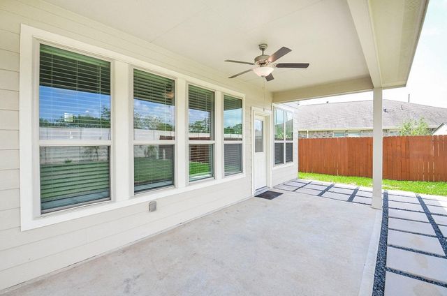 3820 Vista Grove Court, Rosenberg, TX 77469