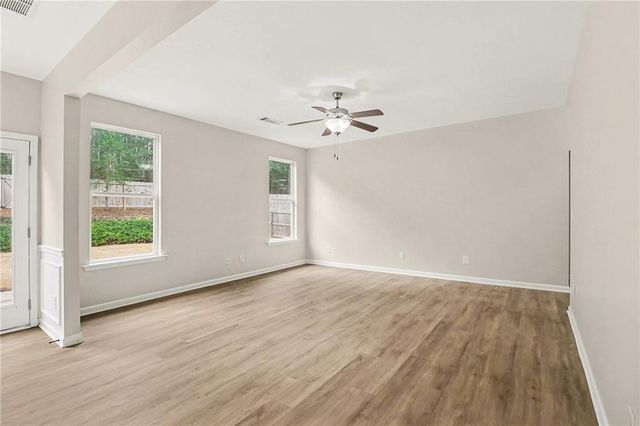 1560 Parkside Village Drive, Cumming, GA 30040