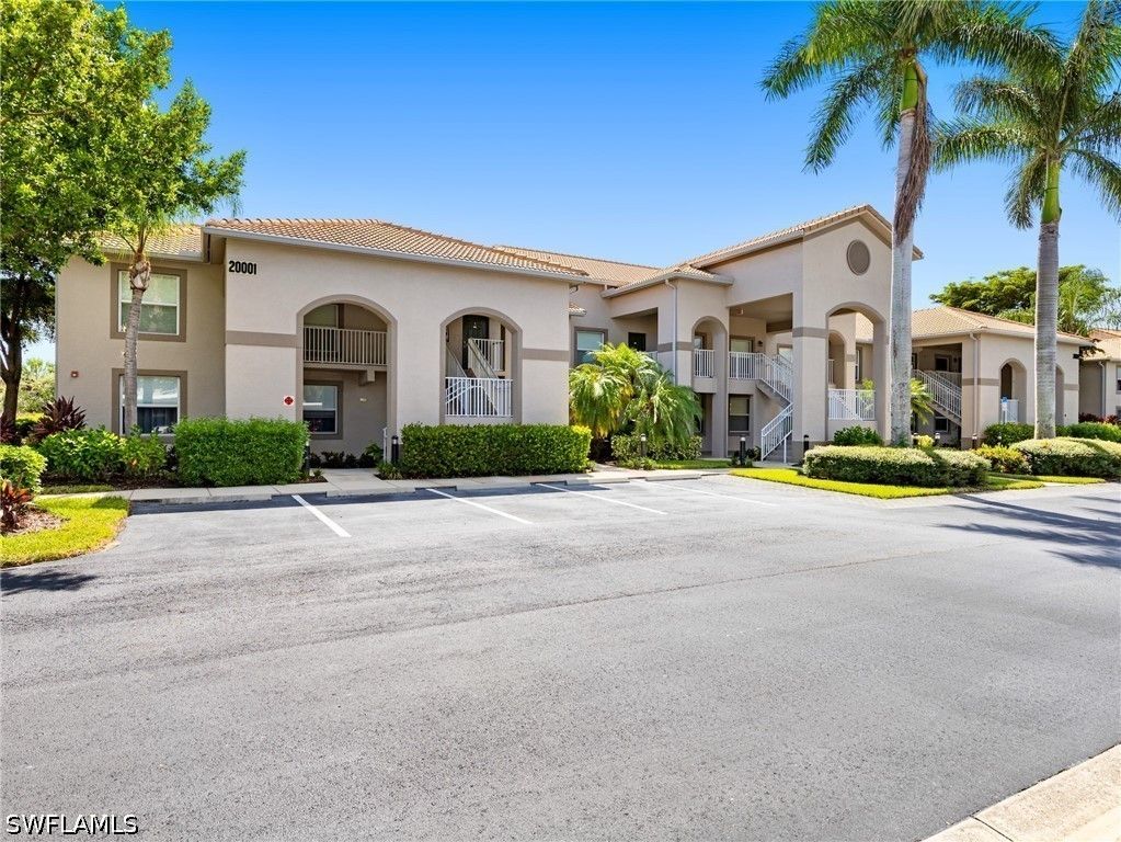 20001 Barletta LN 2011, Estero, FL 33928