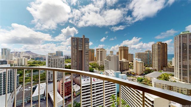 469 Ena Road 2702, Honolulu, HI 96815