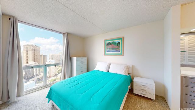 469 Ena Road 2702, Honolulu, HI 96815