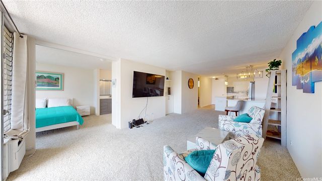 469 Ena Road 2702, Honolulu, HI 96815