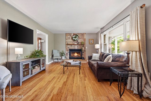 715 Carol Avenue, Oakhurst, NJ 07755