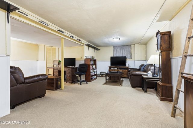 715 Carol Avenue, Oakhurst, NJ 07755