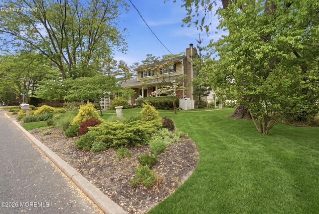 715 Carol Avenue, Oakhurst, NJ 07755