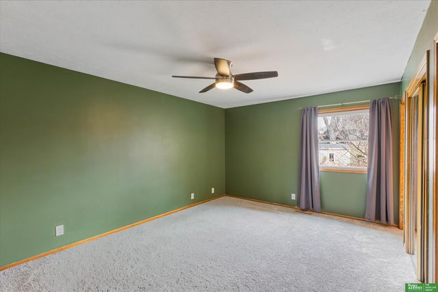 6021 S 109th Avenue Circle, Omaha, NE 68137