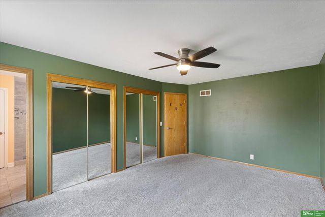 6021 S 109th Avenue Circle, Omaha, NE 68137